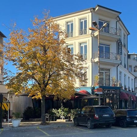 Amo'S Hotel Shkoder Exterior photo