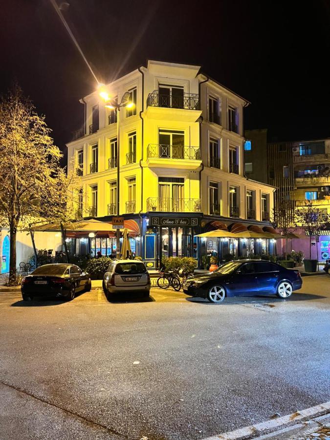 Amo'S Hotel Shkoder Exterior photo