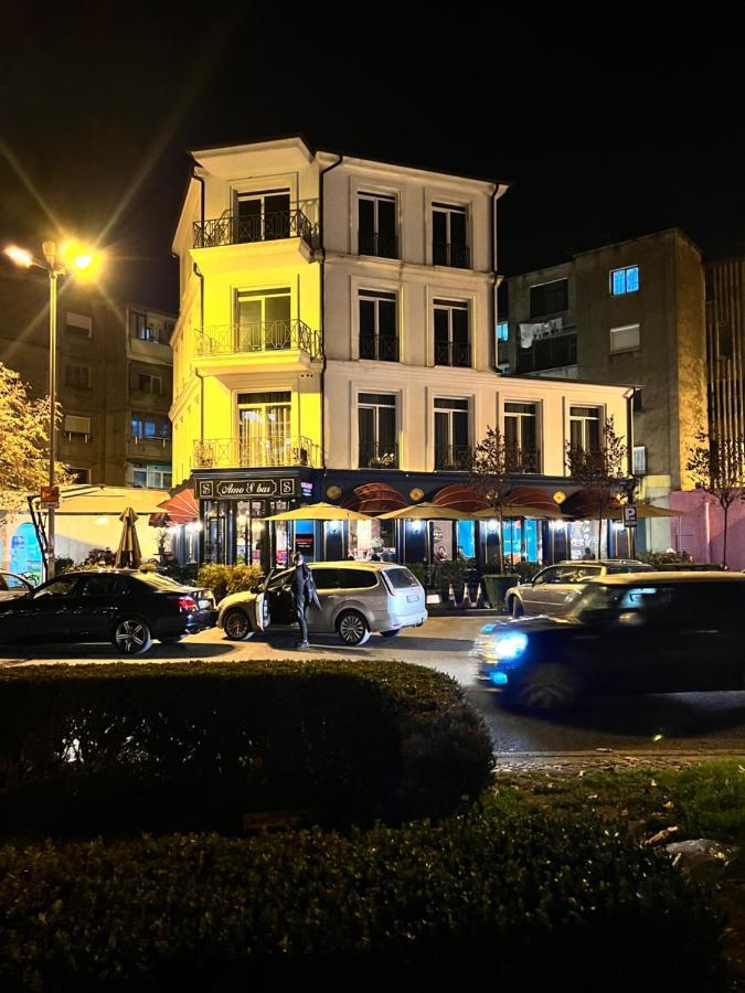 Amo'S Hotel Shkoder Exterior photo