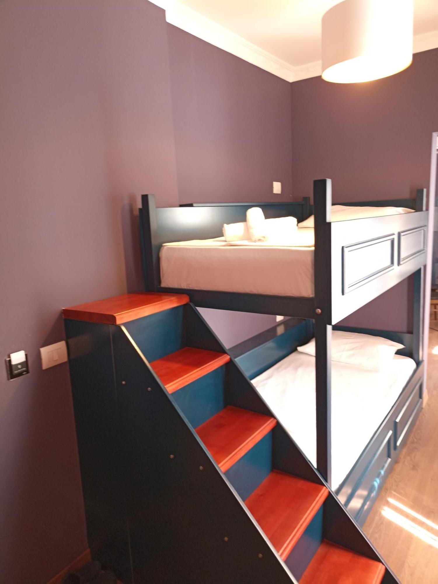 Amo'S Hotel Shkoder Exterior photo